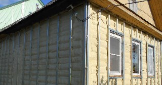 Утепление домов ППУ в Петергофе | ППуПтф – от 779 руб. за м²